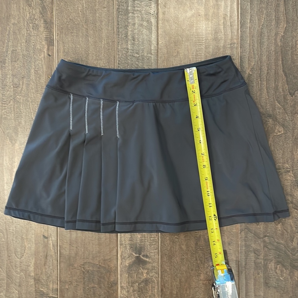 Athleta Gray Second Wind Skort, Size Small - image 6